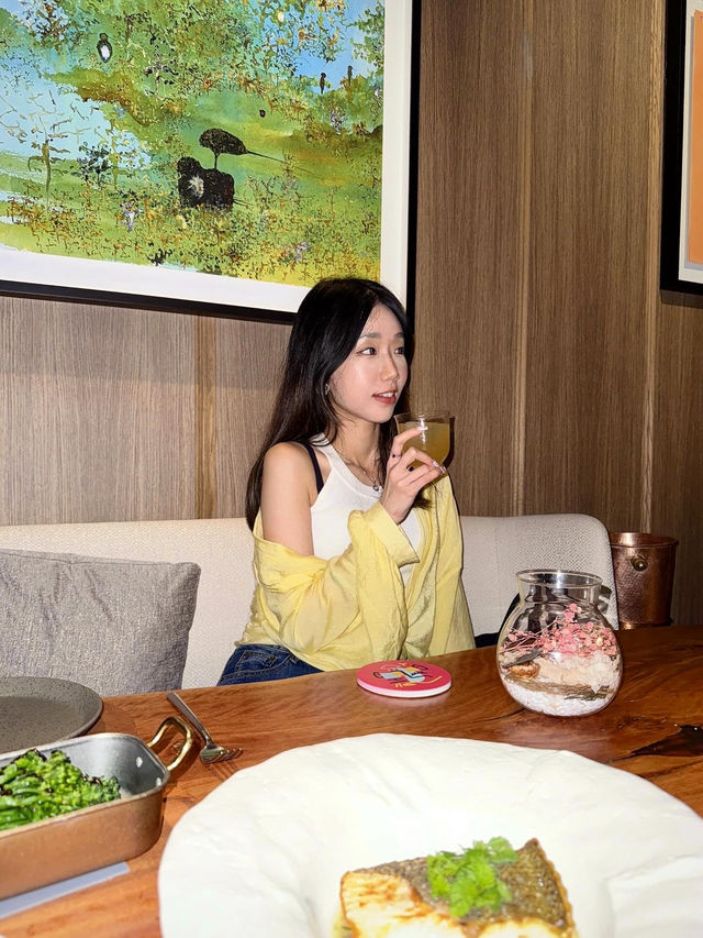 銅鑼灣的精緻藝術西餐廳🍽🥂🍾 靚靚玫瑰長廊🌹