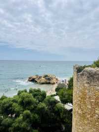 The hidden beach by Castell de Tamarit