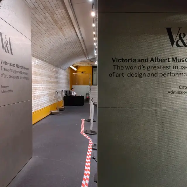 Marvelous experience in V&A Museum