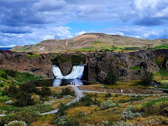 Hjálparfoss 🇮🇸