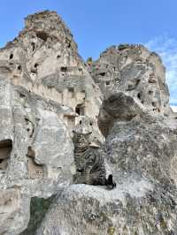 A Castle Built into the Rock 🪨
