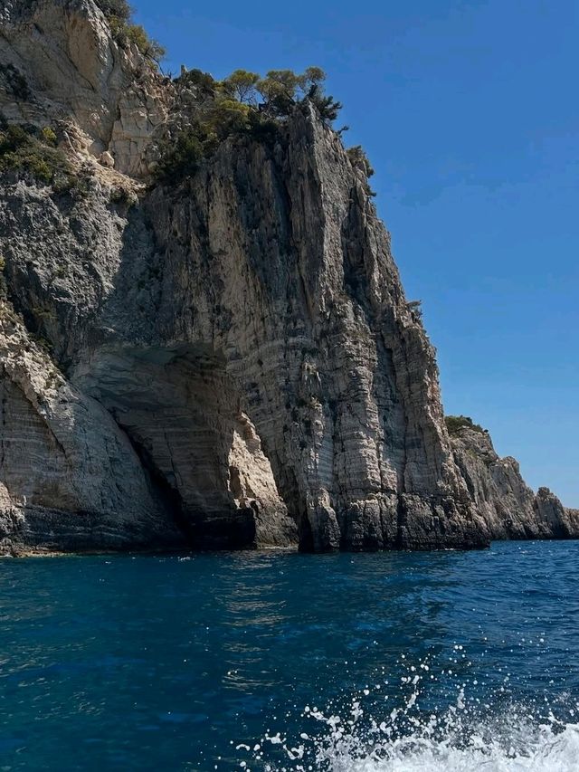  🌊 Zakynthos: A Jewel of the Ionian with Turquoise Seas and Natural Wonders 🇬🇷✨