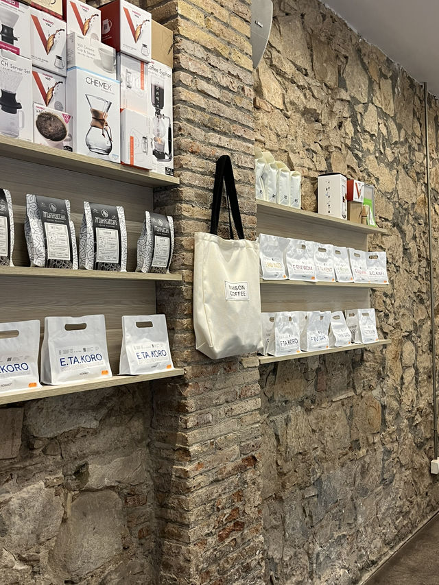 Barcelona | The cosy coffee with brilliant tea in Barcelona