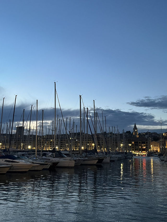 🌊 Mediterranean Magic: Discover Marseille 🌊 Mediterranean Magic: Discover Marseille