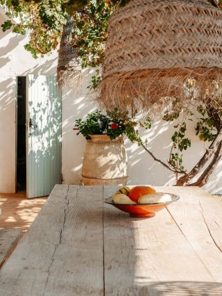 Уикенд в Ибице: Сант-Рафаэль и очарование ремесел