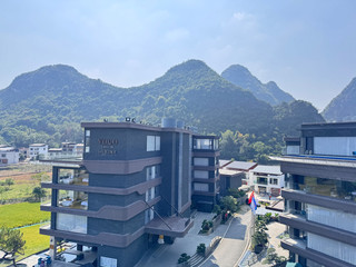 Staying at the voco hotel in Yangshuo, Guilin: The ultimate experience of staying amidst a picturesque landscape đ