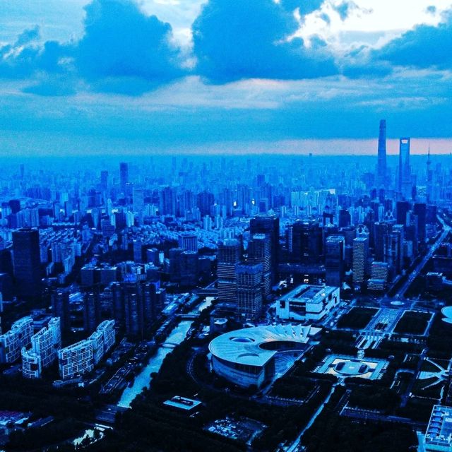 🌅🌇 Sunset Magic: Century Park in Shanghai