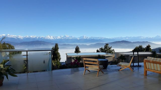 Nepal's top luxury resort, stunning scenery.
