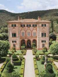 Villa Cetinale 🏰, a stunning Baroque villa in Tuscany.