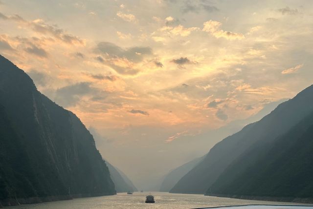 三峡遊輪體驗華夏神女3上水行程