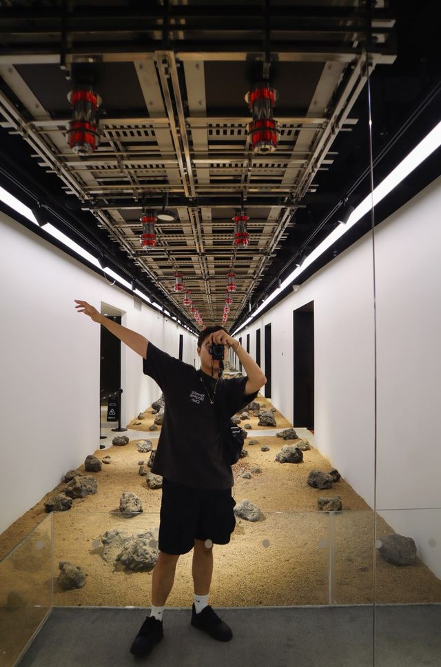 上海淮海中路GM新展 新裝置泰酷辣