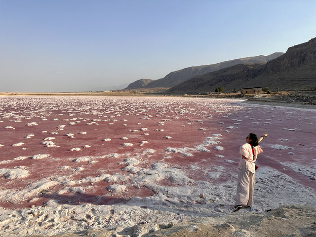 少女心粉色鹽湖-伊朗-設拉子的天空之境