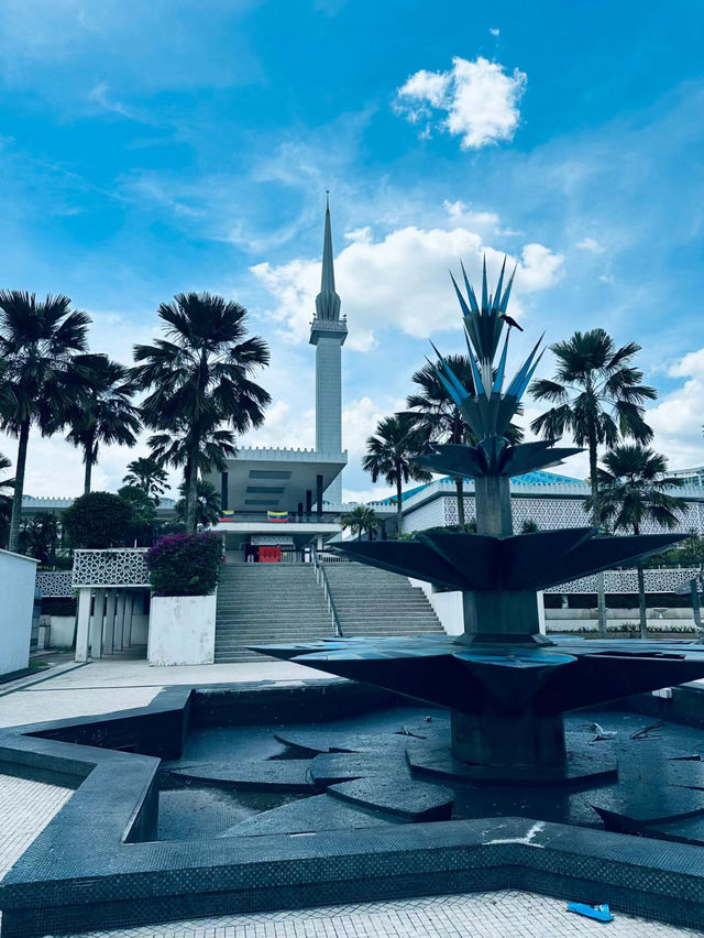 National Mosque Masjid Negara KL 🕌🇲🇾