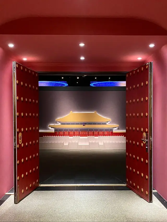 I want to recommend this stunning treasure exhibition to the world!