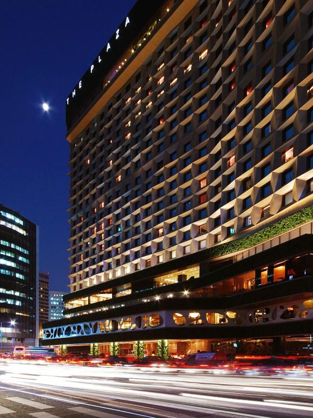 🌟 Seoul's Chic Sleeps: Plaza Marriott's Luxe Vibes 🌟