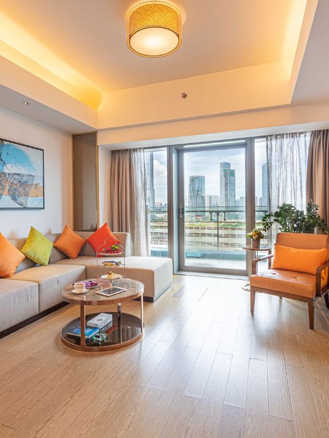 🌟 Zhuhai Getaway: Ocean Views & Comfort! 🌊🏨