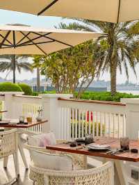 🌟 Abu Dhabi's Luxe Oasis: St. Regis Charms 🌟