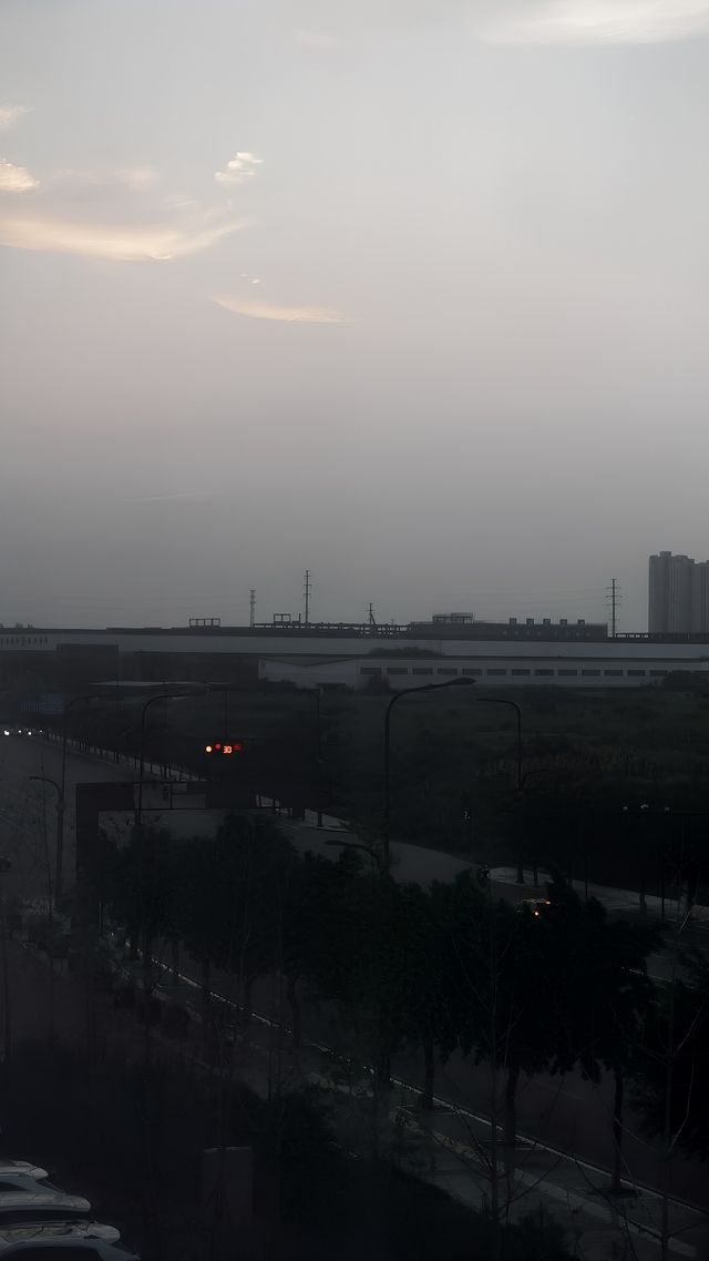 資中新開張的市中心小酒店，價格相宜。