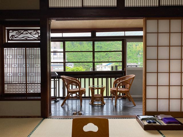 日奈久溫泉·金波樓：百年傳承，海畔秘境。