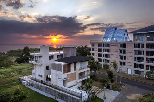 Padang Island: Indonesia's diving paradise.