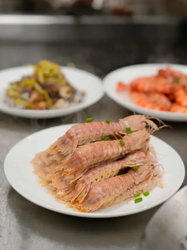 상산에서 이렇게 맛있는 해산물을 민박집에서 맛볼 수 있다니 놀라워요!