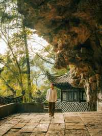 探秘貴州神秘古蹟，有著六百年歷史的飛雲崖。