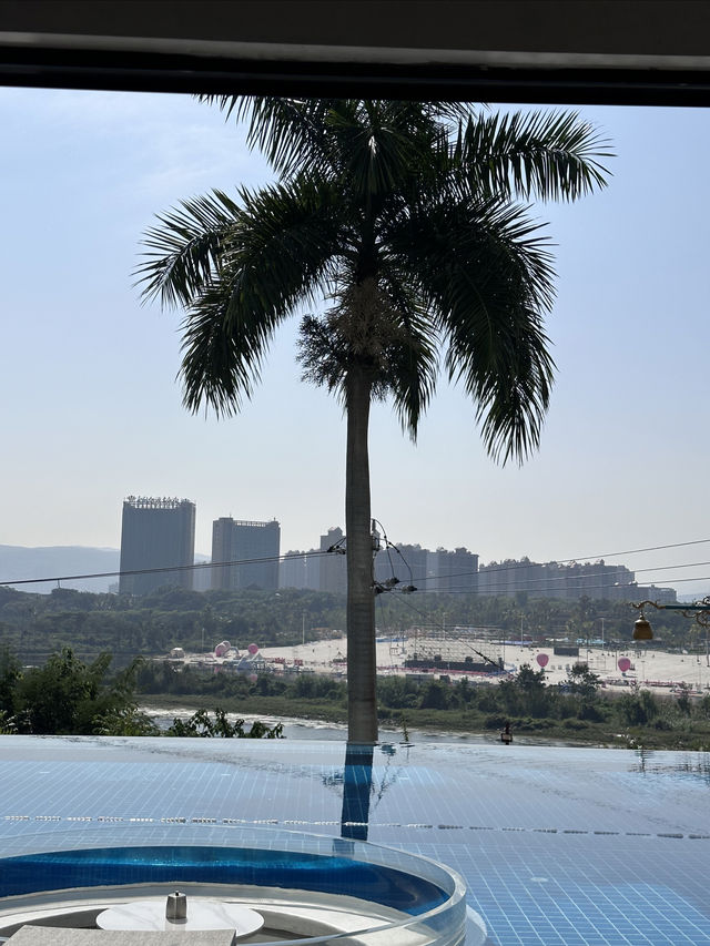 江景無邊泳池，這樣的酒店是誰在住呀！