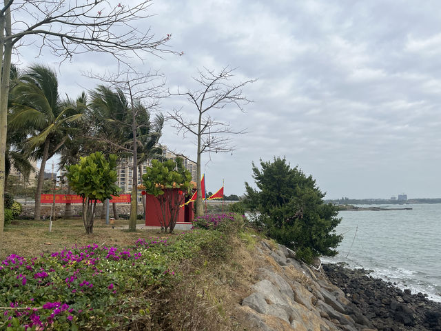 臨近洋浦濱海文化廣場