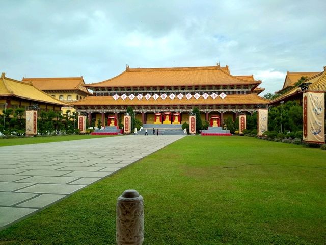 Fo Guang Shan Temple - Gaoxiong 🏯✨