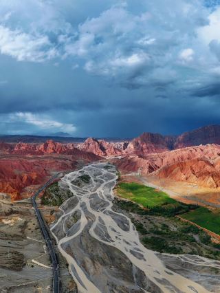 8-Day Tour from Urumqi to Southern Xinjiang: A Detailed Guide to Exploring the Beauty of Xinjiang