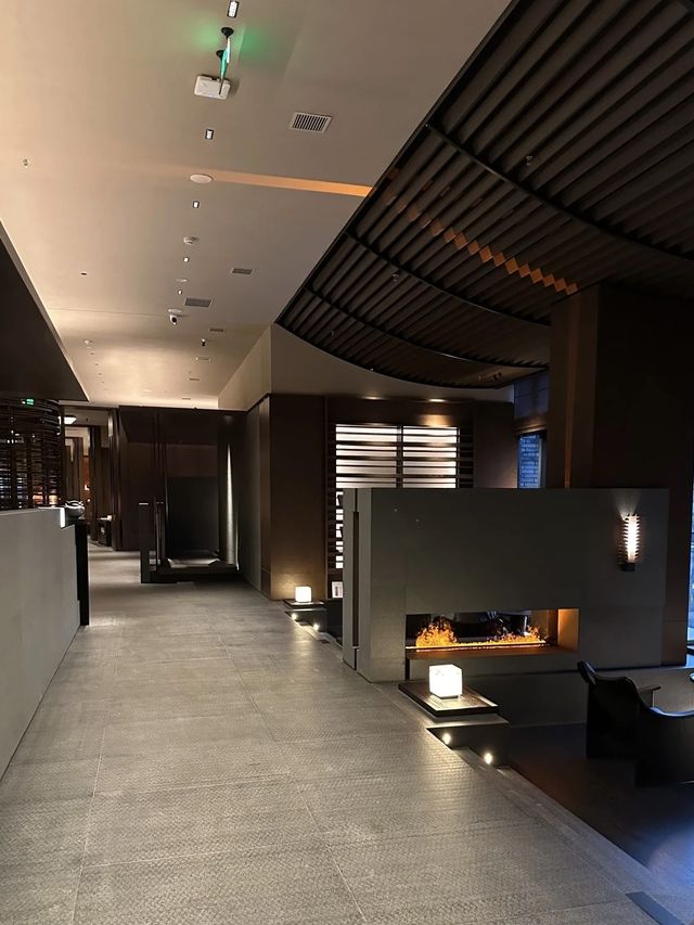 有一種小隱於市，鬧中取靜的感覺