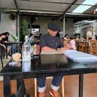 nice cafe