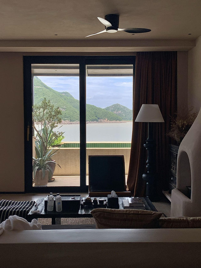 江浙滬staycation·住進避世懸崖上聽海