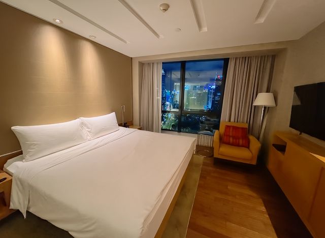 欣賞上海繁華 食宿裕景酒店 畀你唔一樣嘅全身體驗