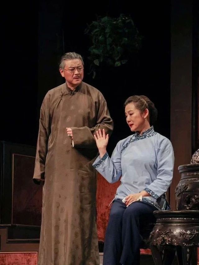 曹禺的《雷雨》還在下,天津人藝的吶喊愈加震顫! 曹禺的《雷雨》還在下,天津人藝的吶喊愈加震顫!
