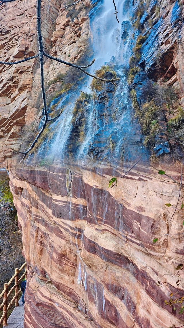 帶娃爬山必去!邯鄲紅葉景點推薦|河北東太行丹霞地貌絕了 帶娃爬山必去!邯鄲紅葉景點推薦|河北東太行丹霞地貌絕了