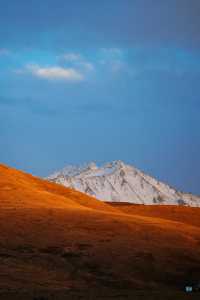 日照金山，雪山彩林，我在川西的油畫世界拍大片！