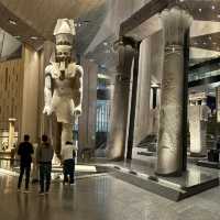 在埃及博物館門口大哭後…