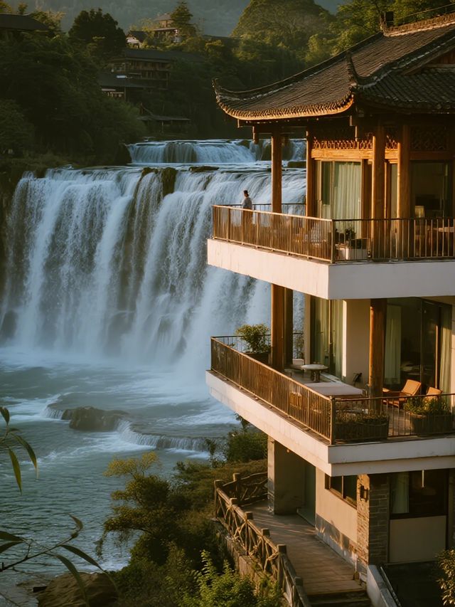 初冬貴州遛娃24℃避寒秘境，瀑布懸崖民宿親子遊