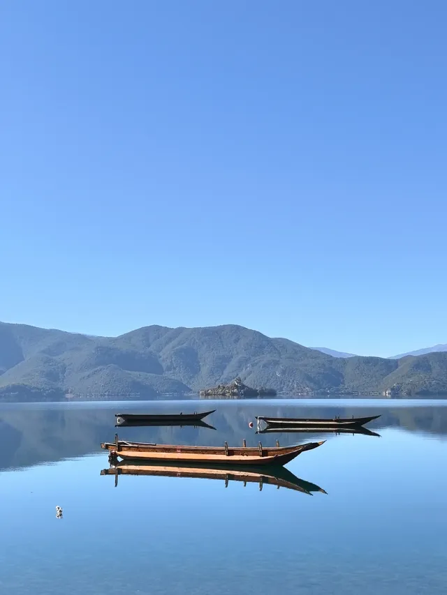 在瀘沽湖酒店看到晨霧！12.5實拍