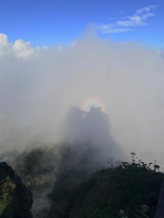 梵天浄土、雲上の金頂｜世界遺産梵淨山へ赴き、雲上の仙境との約束を果たす