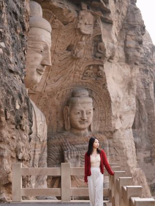 Yungang Grottoes - A thousand grottoes bring blessings, peace and tranquility.