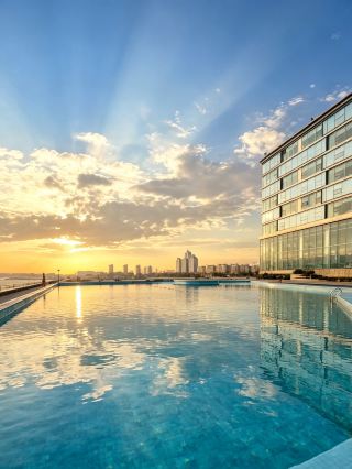270° Ocean View + Free Seaside Foraging Tools Guide | Guanhai Art Hotel