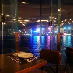 Greyhound Café Galleria (K11 Musea) User Photo