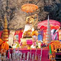 วัดเขาทำเทียม พระพุทธรูปแกะสลัก ใหญ่ที่สุดในโลก