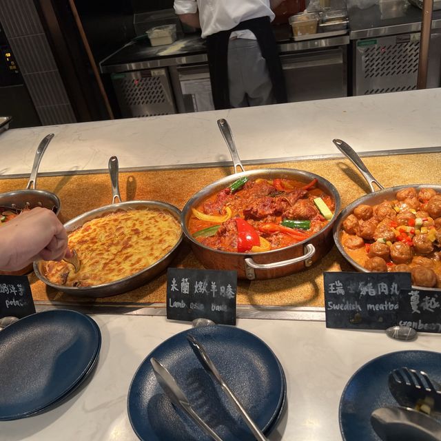 逸市集 (桃園和逸飯店自助晚餐)