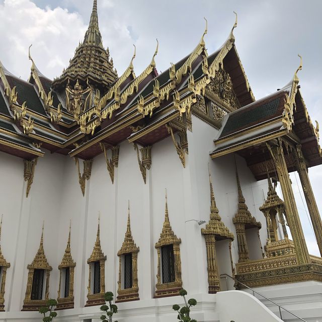 タイ旅行　一度は王宮を訪れてみよう