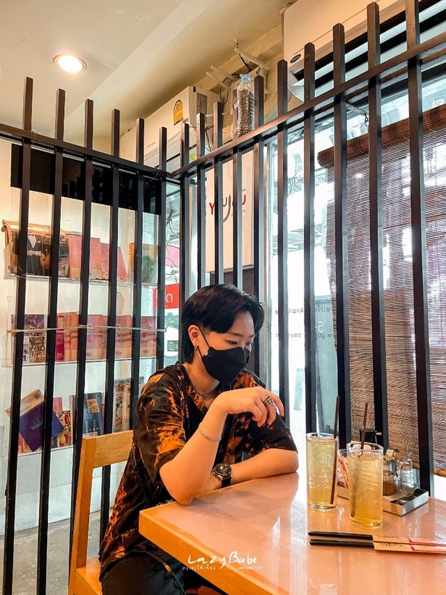 พิกัดลับ YUUJOU RAMEN ราคาเบาๆ ติด BTS เอกมัย