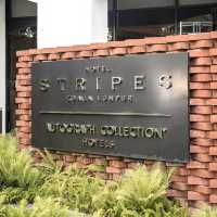 HOTEL STRIPES AUTOGRAPH COLLECTION