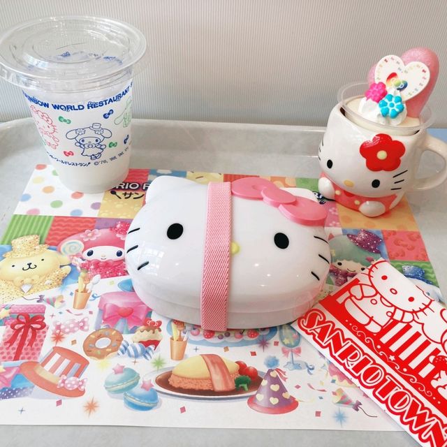 サンリオピューロランド　フードコートが可愛い！